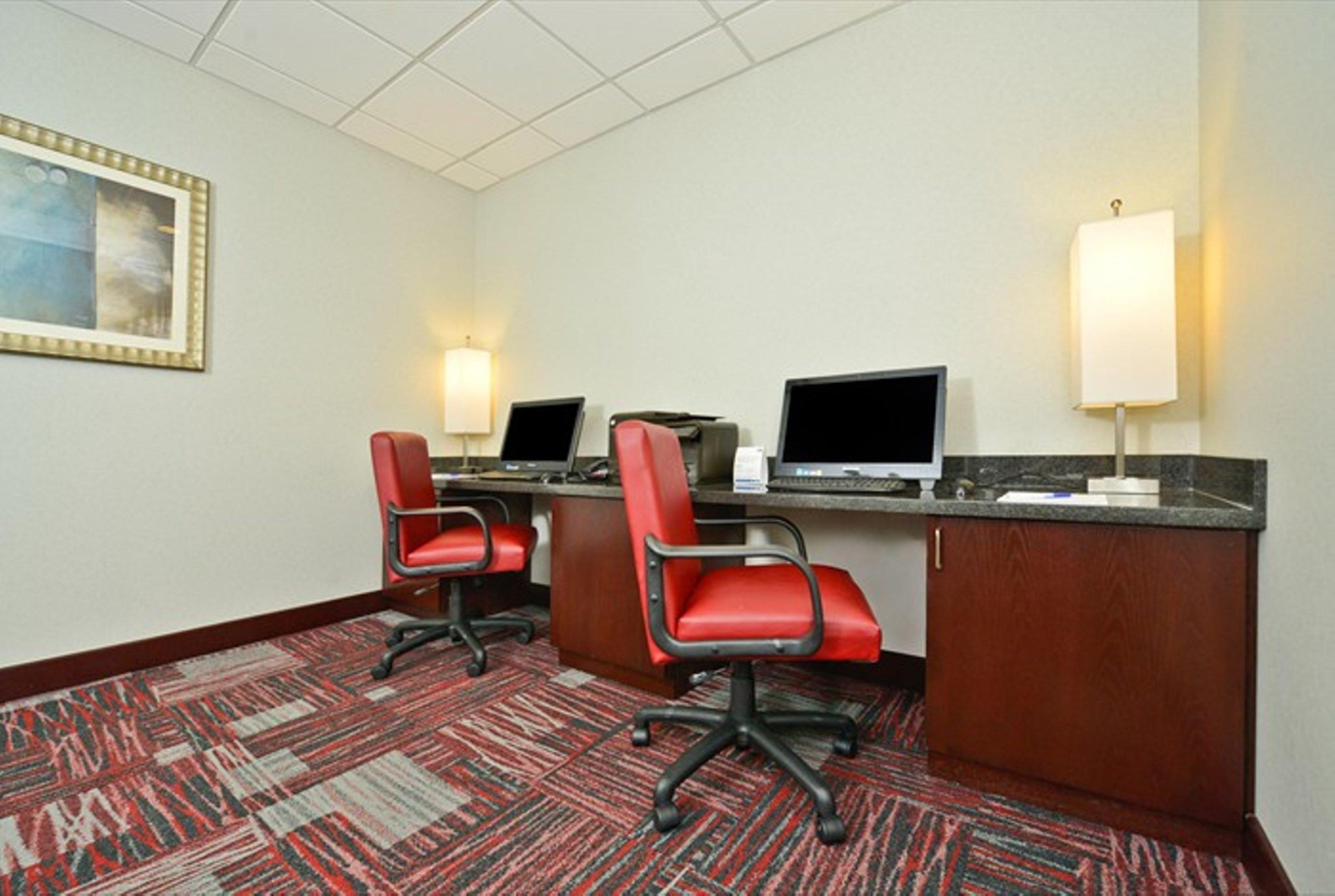Holiday Inn Express & Suites Utica By Ihg Luaran gambar