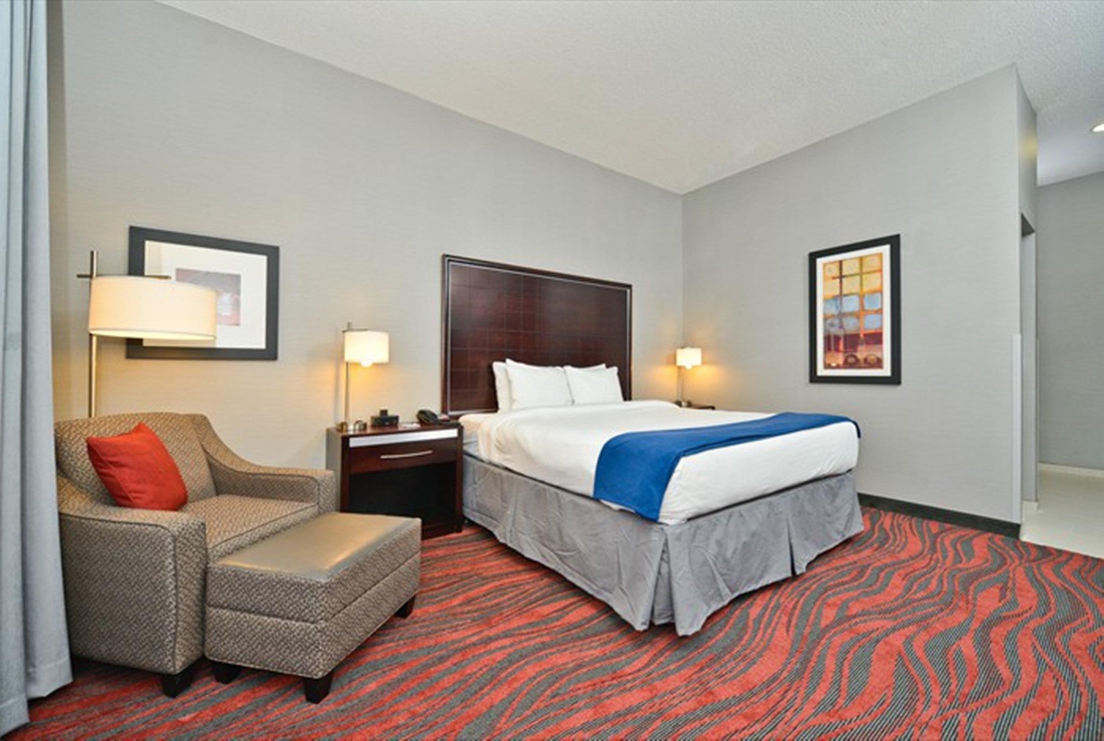 Holiday Inn Express & Suites Utica By Ihg Luaran gambar