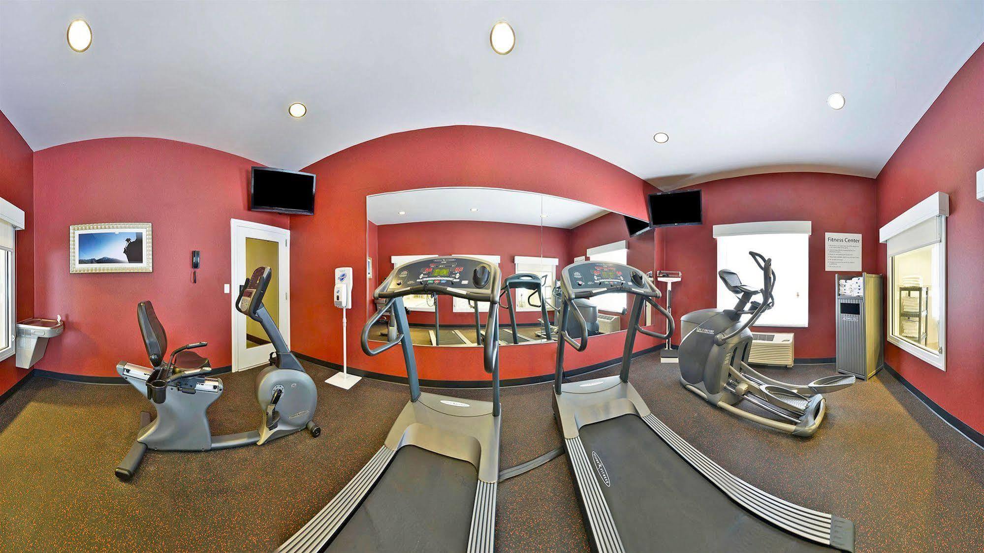 Holiday Inn Express & Suites Utica By Ihg Luaran gambar